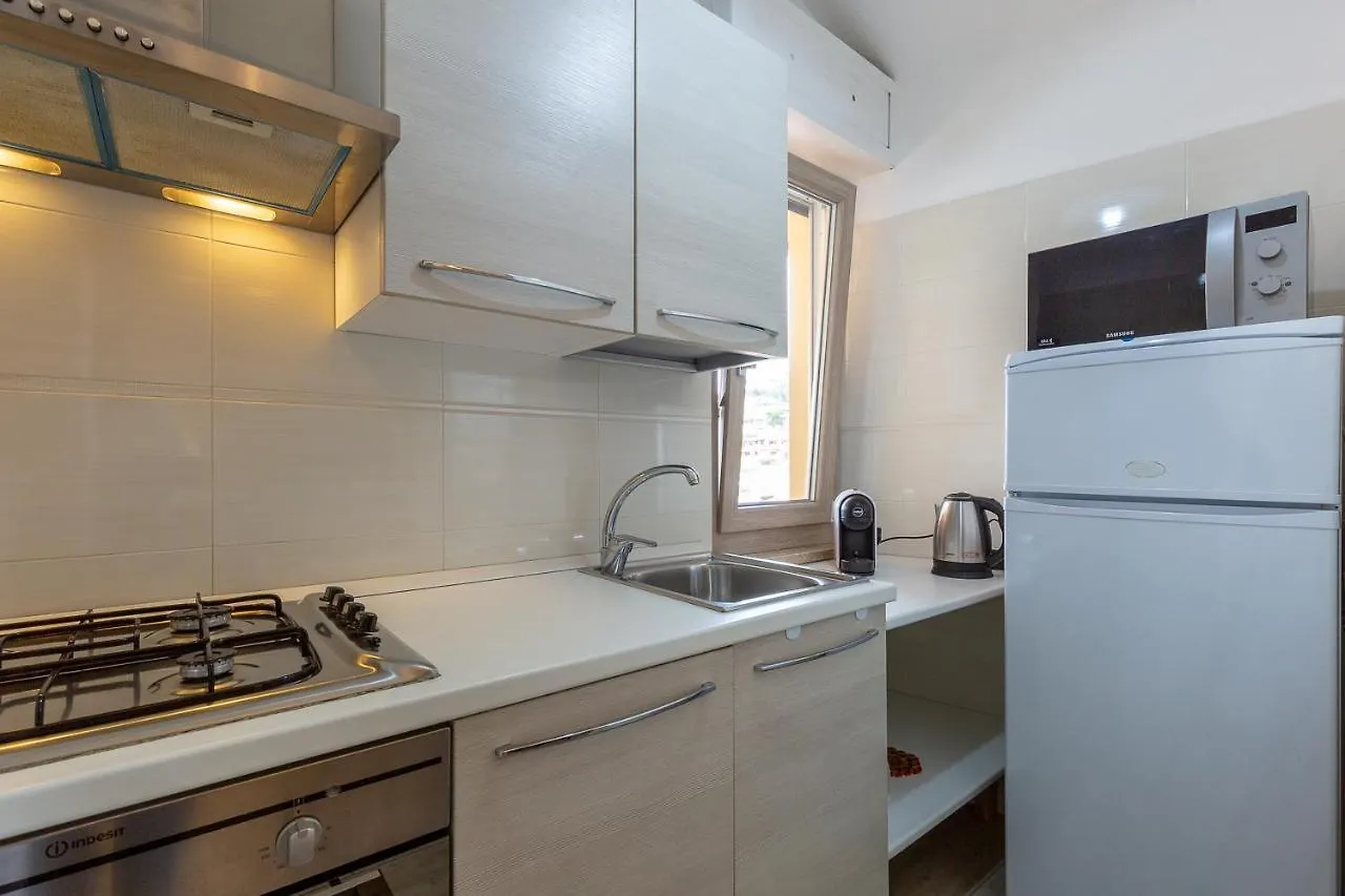 Apartment Ampio Trivano Centrale Con Wifi Villasimius Italy