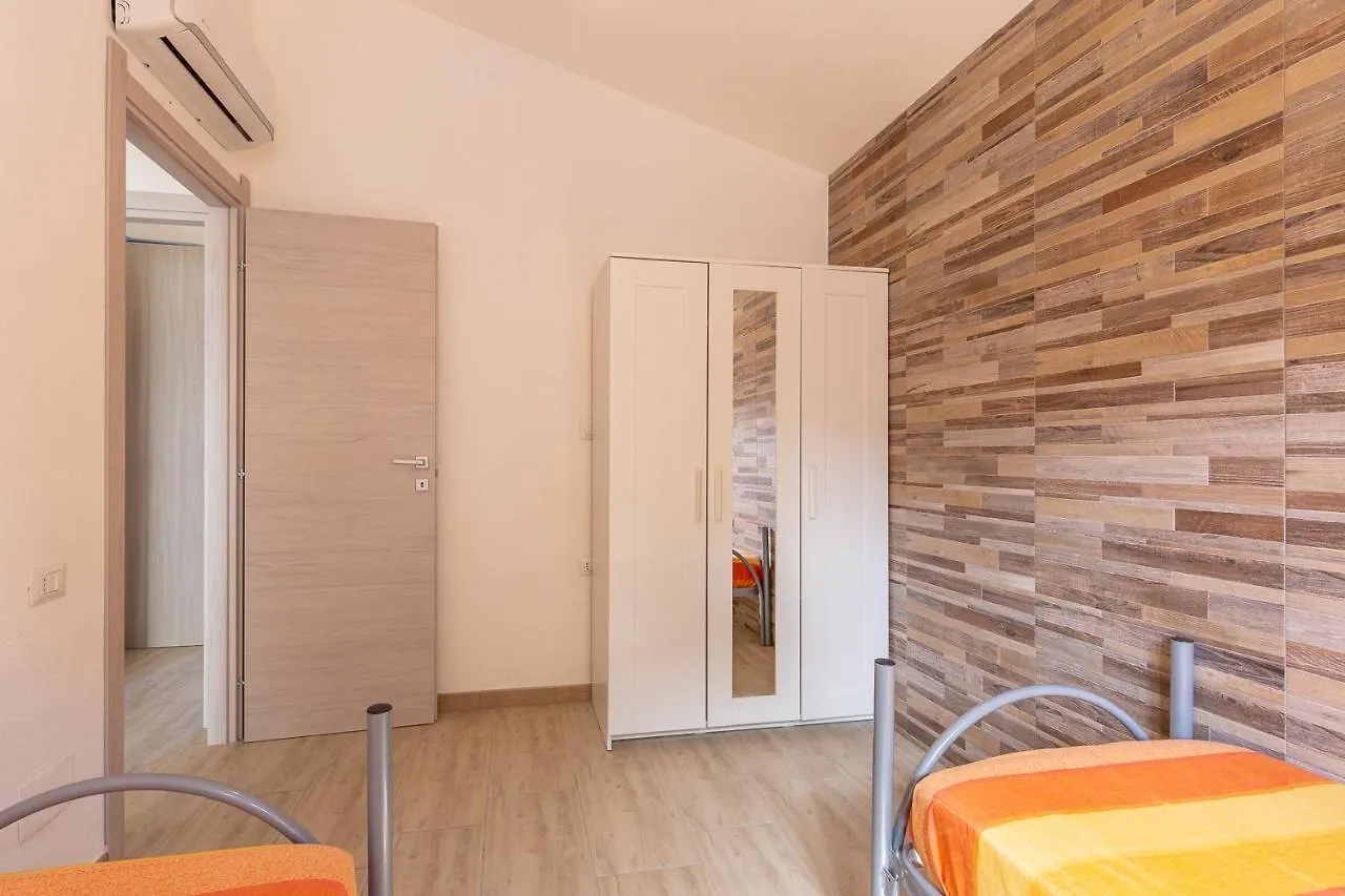 Ampio Trivano Centrale Con Wifi Villasimius Apartment