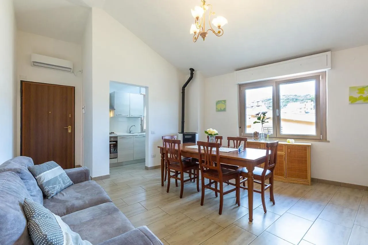 Apartment Ampio Trivano Centrale Con Wifi Villasimius Italy